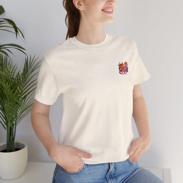 6409279886202435719_2048.jpeg Cubist Bull Tee — Picasso‑Inspired Minimal Positive Energy T‑Shirt
