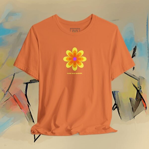 Laid-back flower T-Shirt "Kann man machen." - yellow orange – product gallery – M · Art & Design