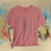17503215803735458223_v2_2048_custom.jpeg Minimal Line Art Face T‑Shirt — Feminine Abstract Graphic Tee – product gallery – M · Art & Design