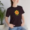 Laid-back flower T-Shirt "Kann man machen." - yellow orange artistic unisex graphic T-shirt